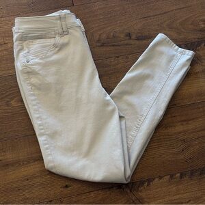 Democracy Women's Cream Skinny Jeans SZ 10